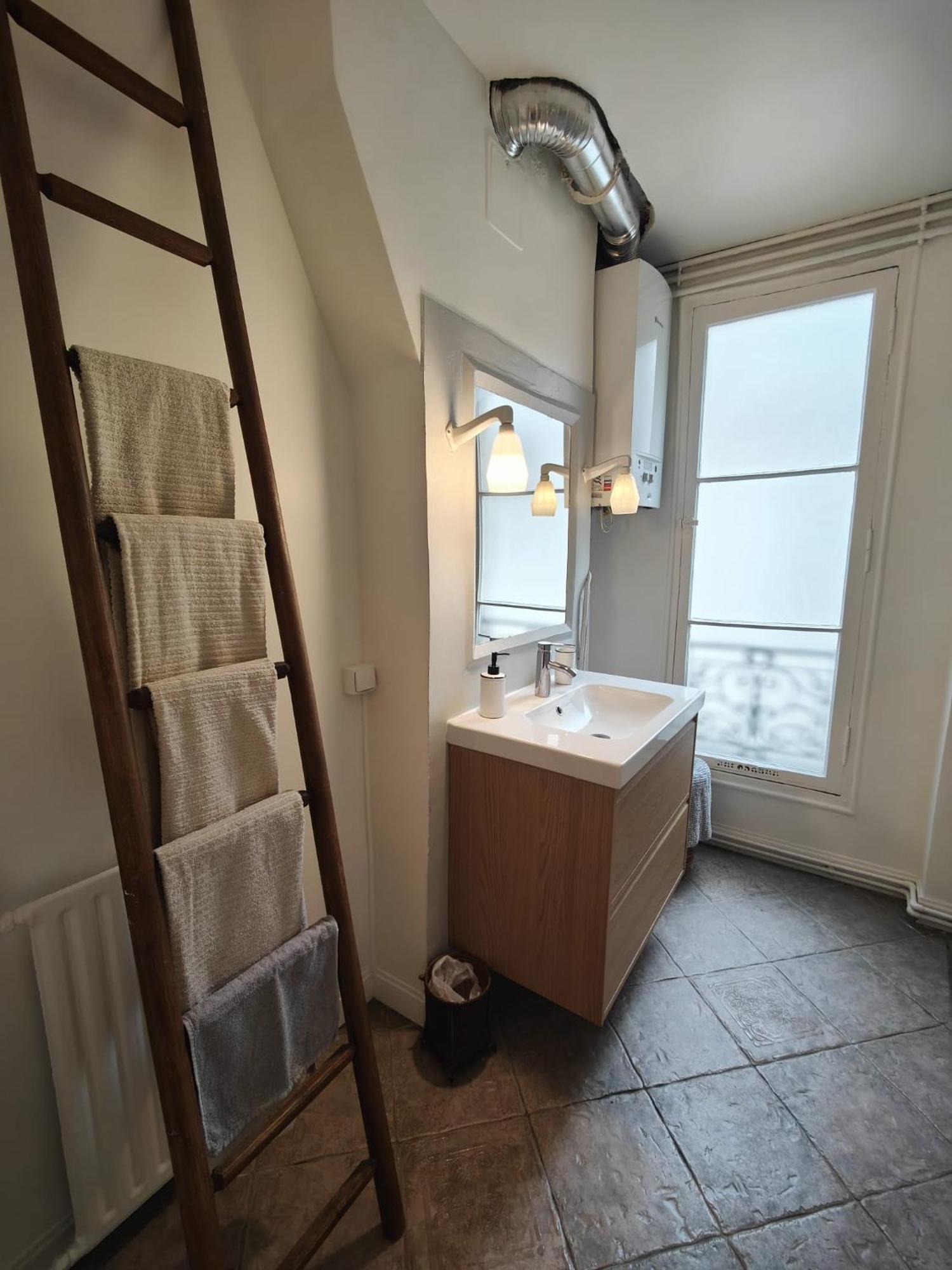 Beau 3 Pieces Au Pied De Montmartre Appartamento *